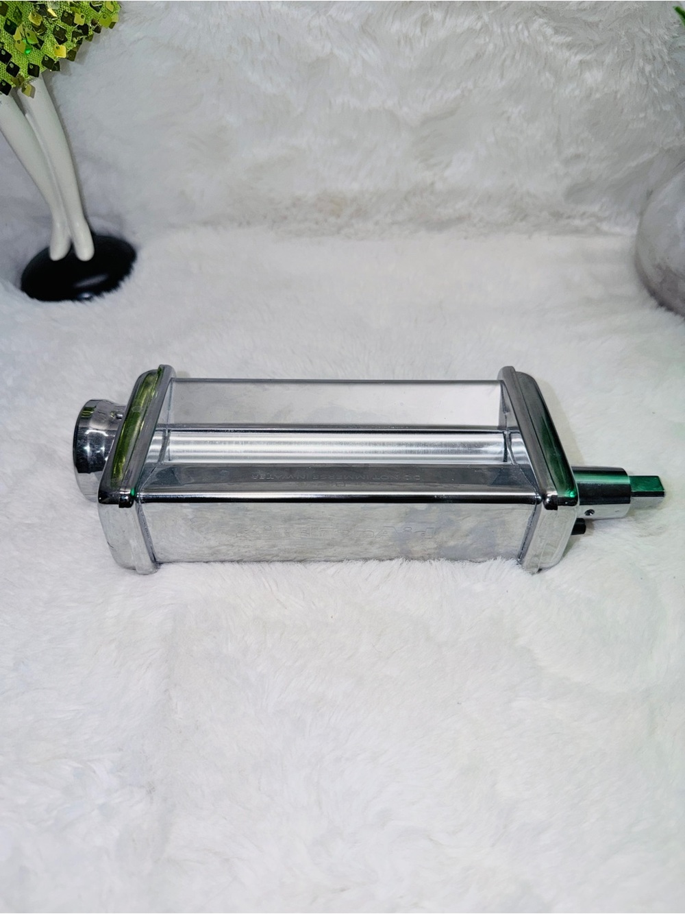 KitchenAid Metal Pasta Roller Attachment in Chrome Finish